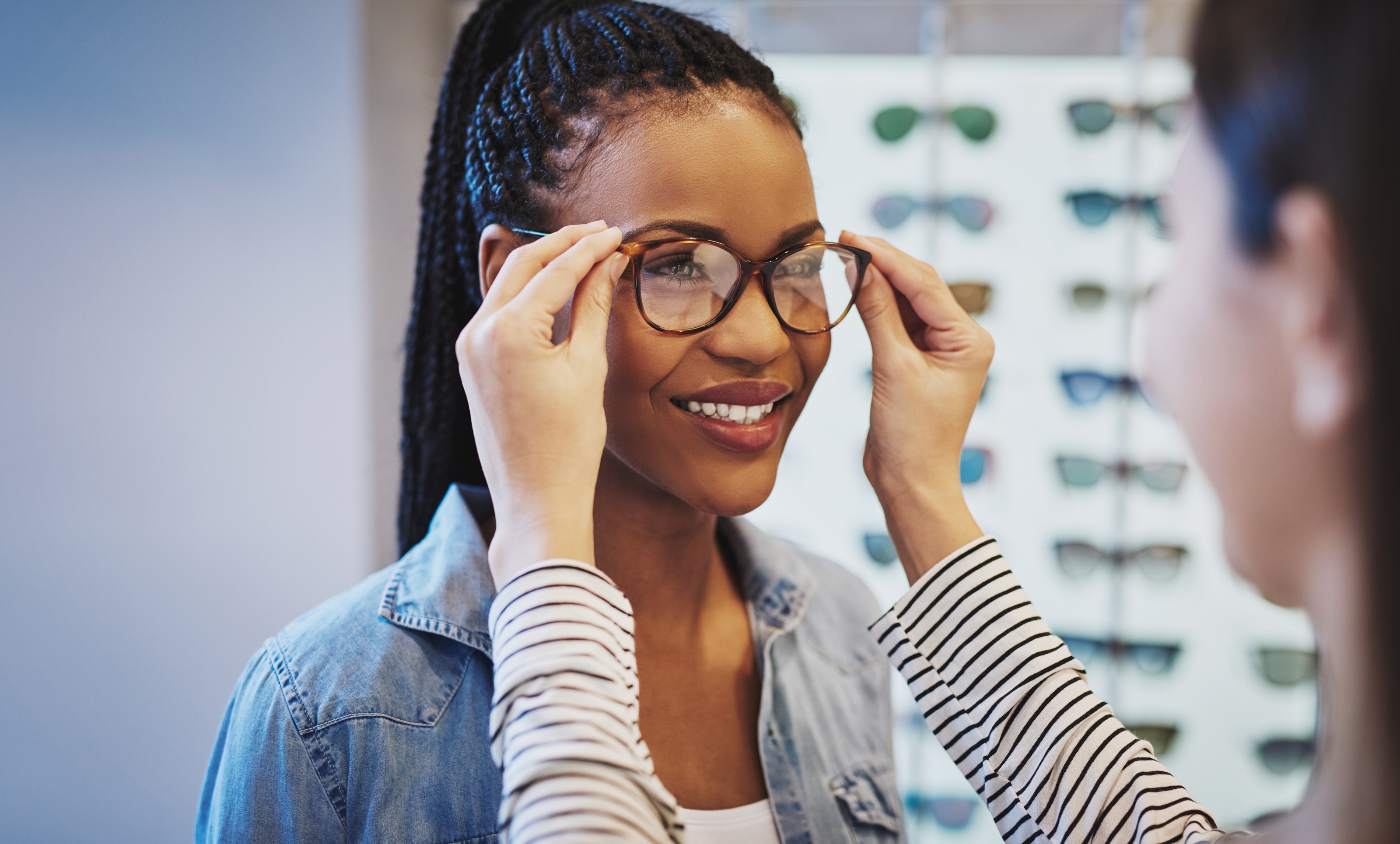 Choosing Eyeglasses Whats The Right Fit For You
